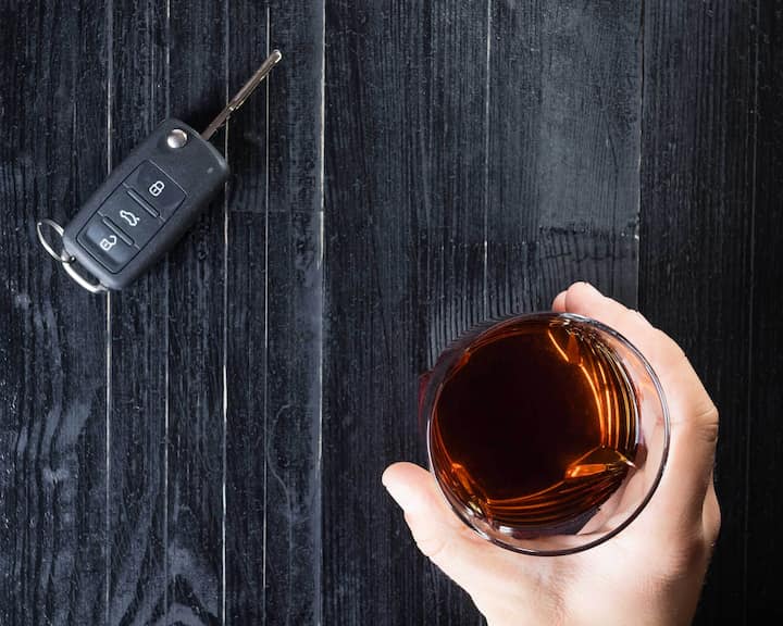 A lawyer in Bronx, NY consulting with a grieving family after a wrongful death